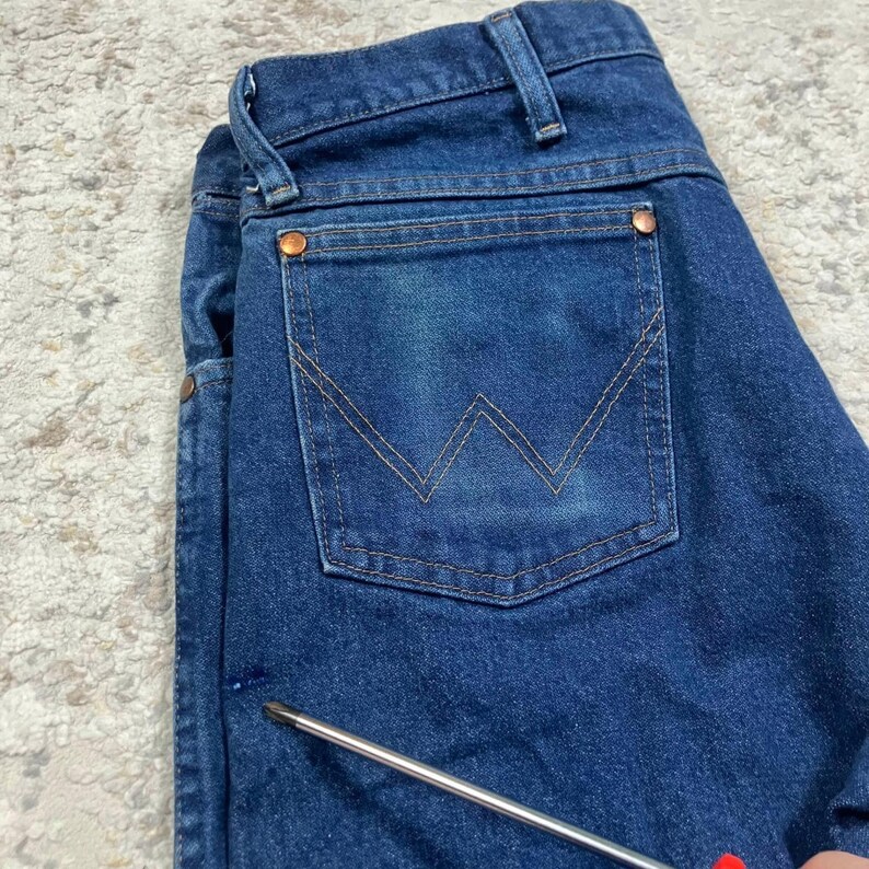 Vintage Wrangler Jeans Mens Fits 33x34 Straight Leg Dark Wash Classic Cowboy image 6