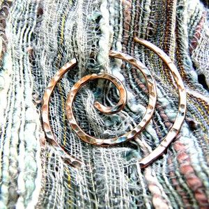 Copper Wire Shawl Pin Hammered Textured Spiral Sweater Pin for Knitwear, Boxed Celtic Brooch Christmas Gifts for Knitters image 5