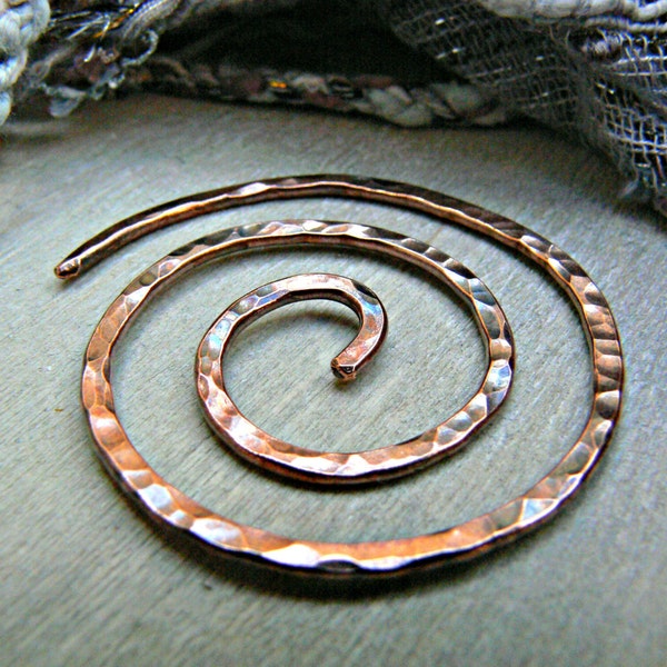 Copper Wire Shawl Pin - Hammered Textured Spiral Sweater Pin for Knitwear, Boxed Celtic Brooch Christmas Gifts for Knitters