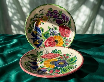 RARE:  2 Vintage Gmundner Keramik Austria 11" Round Hand Painted Floral Bouquet plates