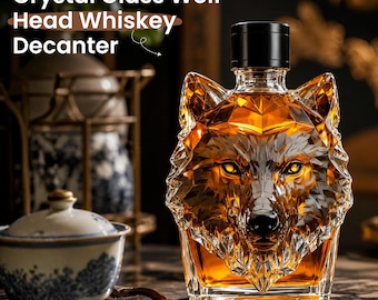 Wolf Decanter Crystal Glass Whiskey Bottle Animal Head Liquor Dispenser Luxury Bar Decor Gift for Him Wildlife Collector