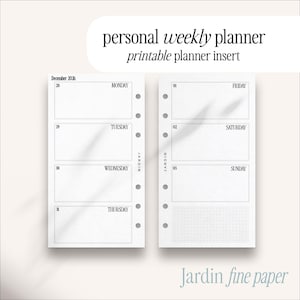 Puede incluir: Un inserto de planificador semanal personal con un diseño minimalista. Las páginas blancas presentan un diseño semanal con fechas, días de la semana y el texto "personal weekly planner printable planner insert". El texto "Jardin fine paper" también es visible.