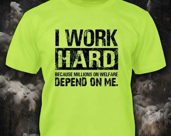 Camiseta de alta visibilidad "Trabajo duro" - Camiseta divertida sobre seguridad en la construcción, regalo con humor para trabajadores manuales en el lugar de trabajo.