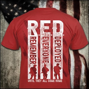 RED Remember Everyone Deployed - Distressed Soldier Silhouette T-Shirt: Patriotic Red Friday Gift