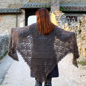 Natural 100% Alpaca Triangle Shawl Wrap Poncho Blanket image 2