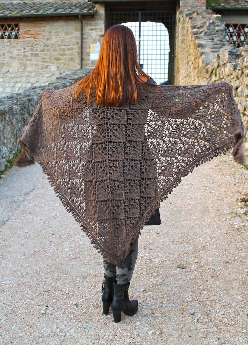 Natural 100% Alpaca Triangle Shawl Wrap Poncho Blanket image 3