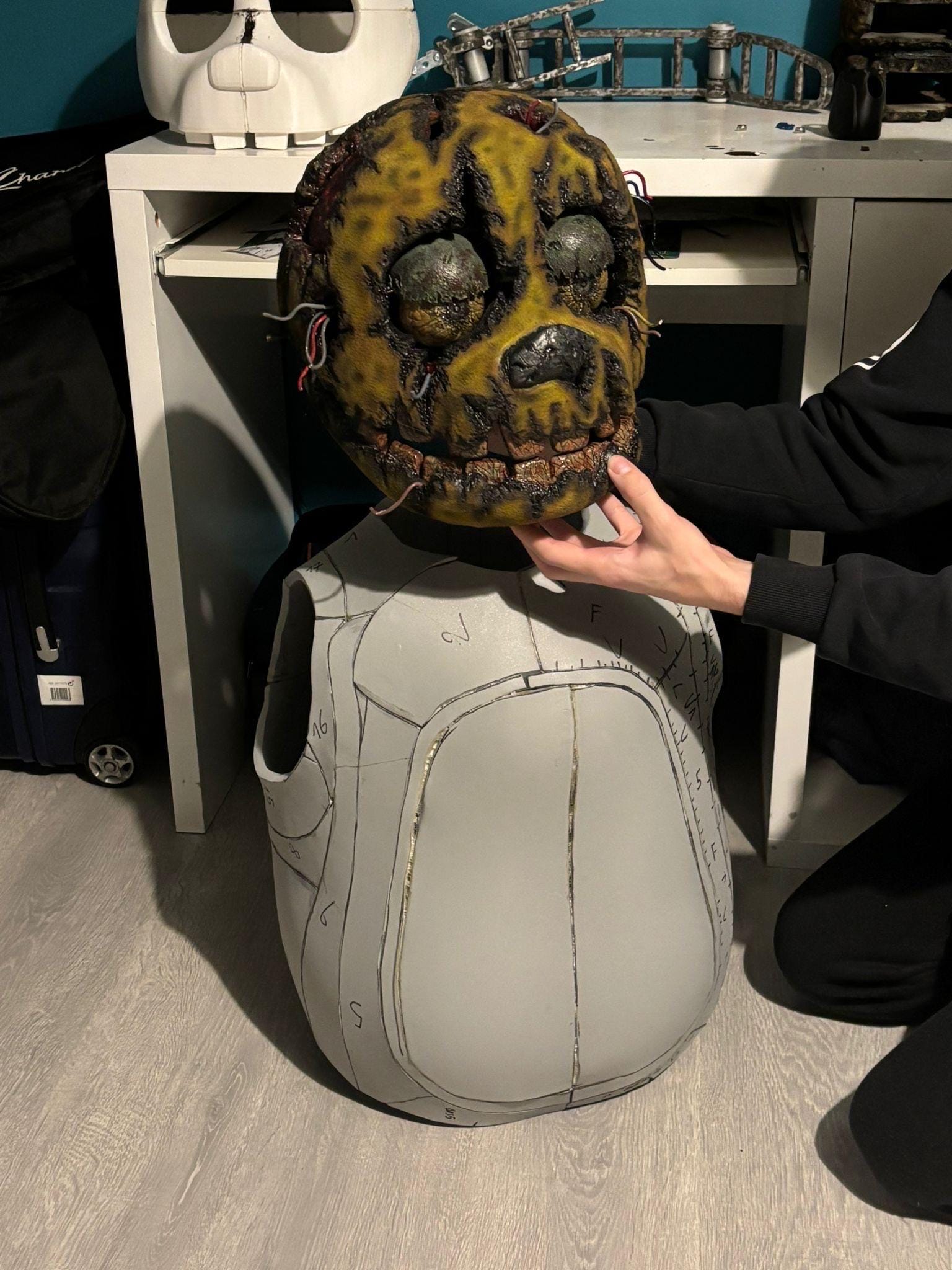 Springtrap costume - Etsy 日本