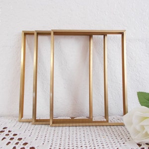 Vintage Gold Metal Picture Frame 8 x 10 Photo Decoration Mid Century Modern Hollywood Regency Rustic Shabby Chic Retro Cottage Home Decor