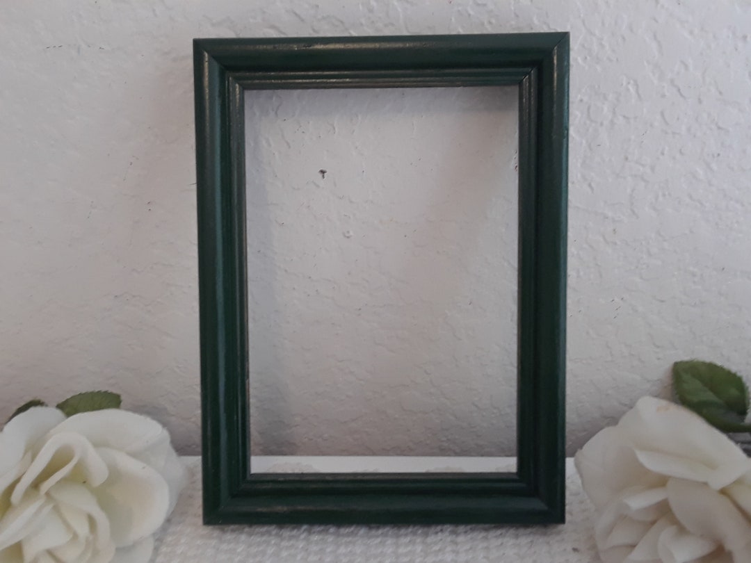 アンティーク雑貨 Shappy Green  velvet photo frame. Amazon.com - Isaac Jacobs 5x7 Green Velvet Picture Frame