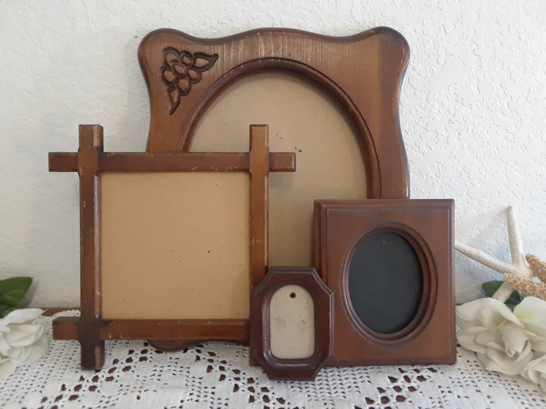 Vintage Oval Wood Picture Frame Set Photo Gallery Collection Mid