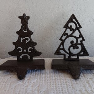 Vintage Dark Brown Cast Iron Christmas Tree Stocking Holder Set 2 Pair Fireplace Mantle Hook Hanger Winter Holiday Ranch Cabin Home Decor