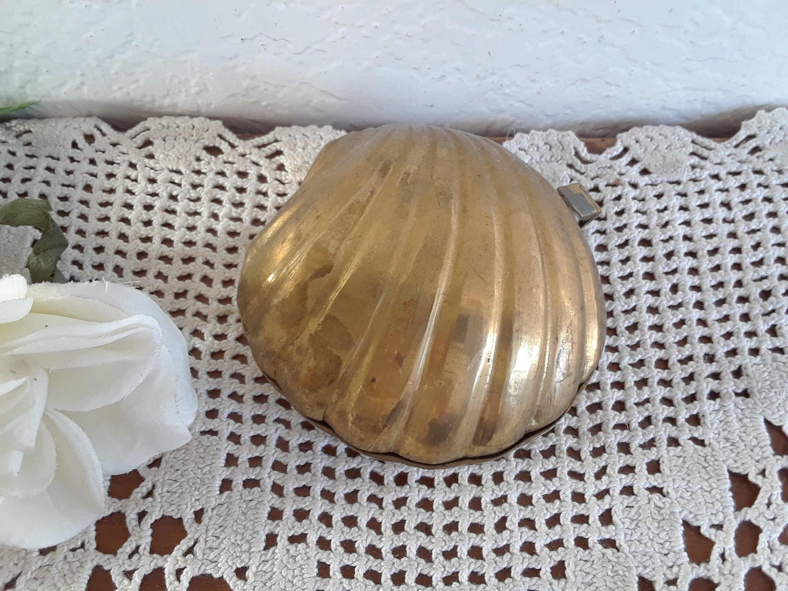 Vintage Gold Brass Clam Shell Jewelry Box Sea Shell Trinket Etsy