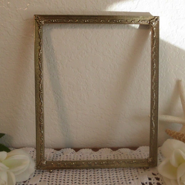 Vintage Ornate 8 x 10 Gold Metal Frame French Paris Chic Hollywood Regency Cottage Home Decor Wedding Sign Decoration