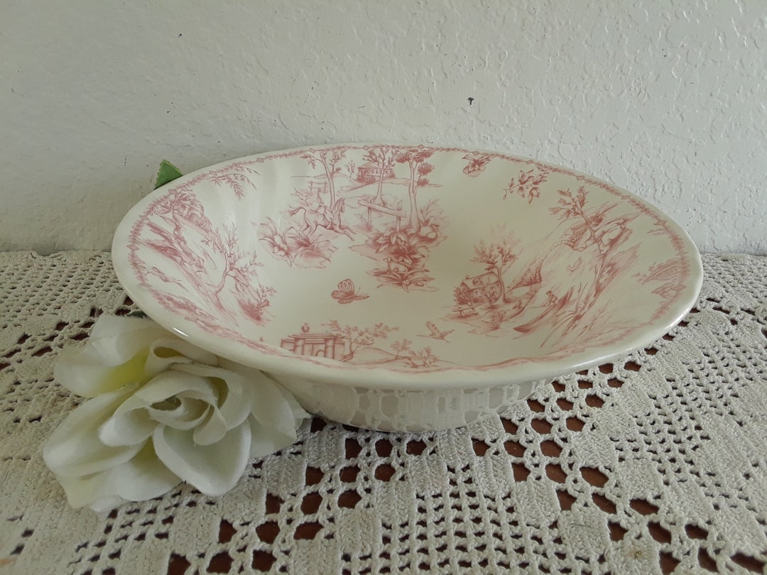 Vintage Pink and White Vegetable Serving Bowl Queen's Chelsea Toile