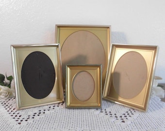 Vintage Gold Metal Picture Frame Set Oval Photo Decoration Mid Century Hollywood Regency Retro Cottage Home Decor Wedding Reception Memory