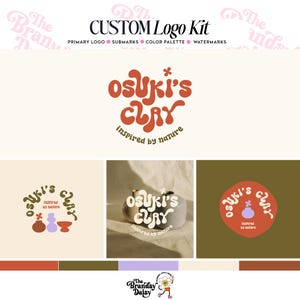 Op de afbeelding: Een aangepaste logo-kit met de tekst "CUSTOM Logo Kit" bovenaan. De kit bevat een primair logo, submerken, een kleurenpalet en watermerken. Het "Osuki's Clay" logo wordt in meerdere variaties weergegeven, met een retro lettertype en de slogan "inspired by nature."