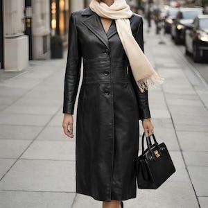 Abrigo largo de piel auténtica negra para mujer: elegante gabardina de invierno con botones delanteros