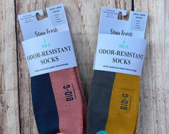 Unisex Wool Crew Socks 1 Pair – Odor Resistant, Breathable, moisture-wicking, Hiking, traveling, performance