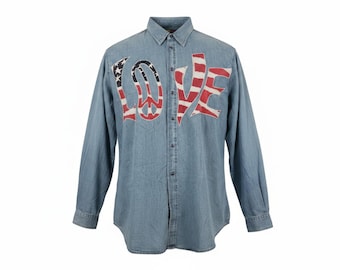 Camisa vaquera bordada con la palabra LOVE de Hippie’d, edición limitada • Botones florales • Top retro boho para festivales • Talla XL extragrande