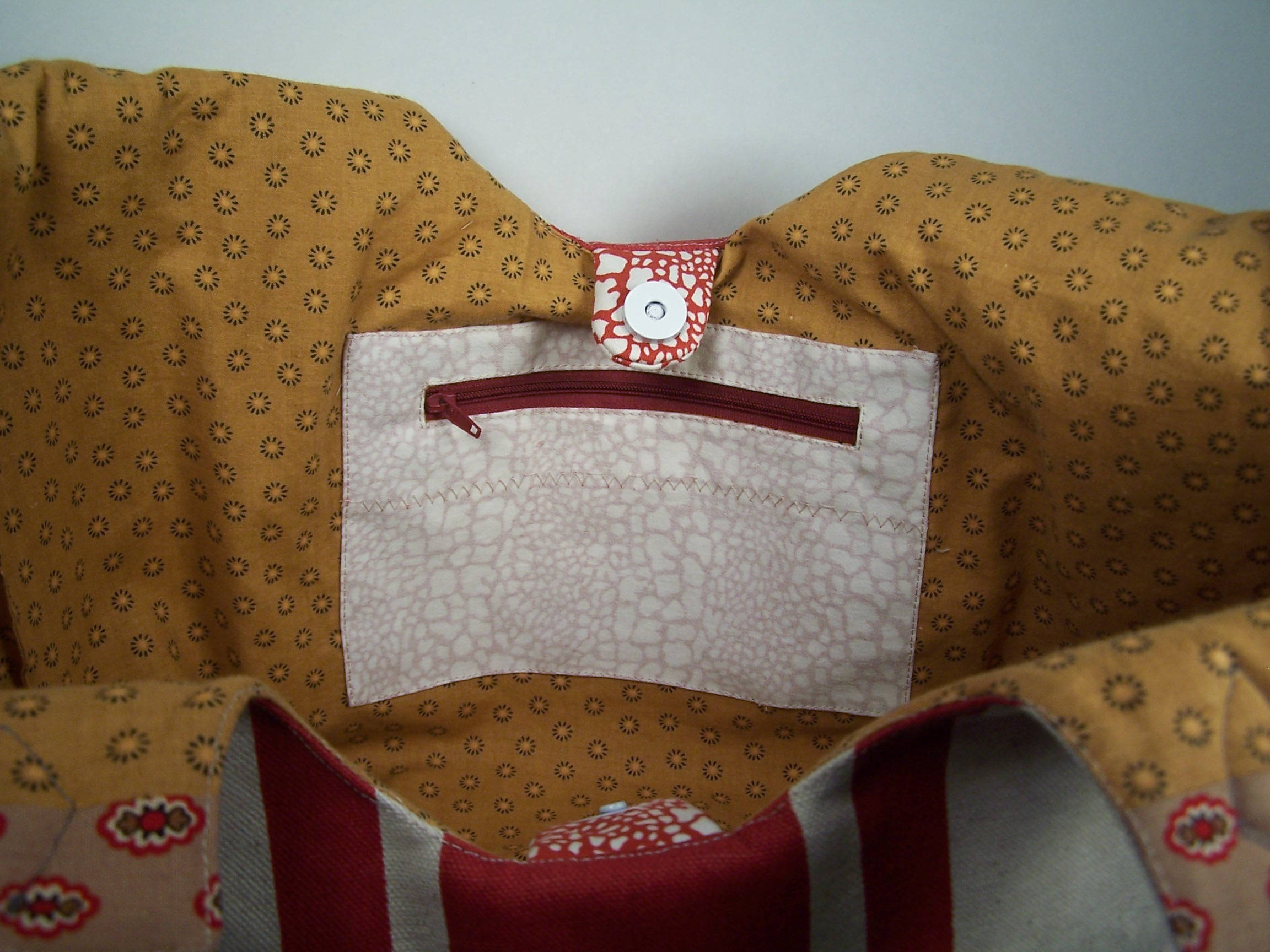 Red and Off white Shoulder Bag Handbag Leather Handles Zipper Side Pocket Magnetic Close Purse Tote Bag Etsy Ireland