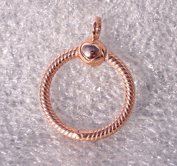 Moments O Pendant, Pandora ROSE, Charm, Holder, SMALL, Display, Your Treasures, Extraordinary, Heart, Unique, Own Style, 14k Gold Plated
