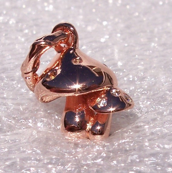 Sparkling Mushrooms, Pandora Rose, Bracelet Dangle, Charm, Autumn Time, Nature Lovers, Forest, Pink CZ'S, Luck, Good Fortune, Texture