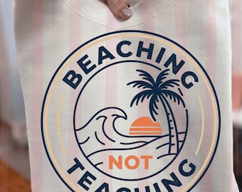 Profesor de vacaciones de verano en la playa, no dando clases, puesta de sol PNG, divertido profesor de vacaciones en la playa por sublimación PNG