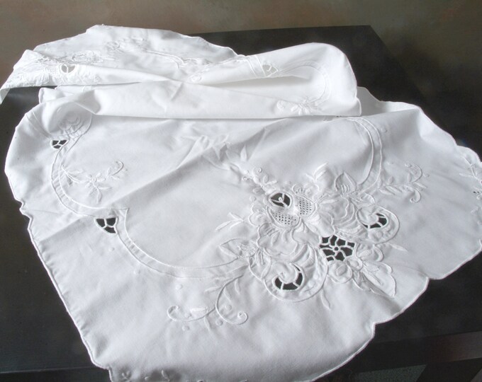 White Cotton Table Runner and Matching Placemats Etsy