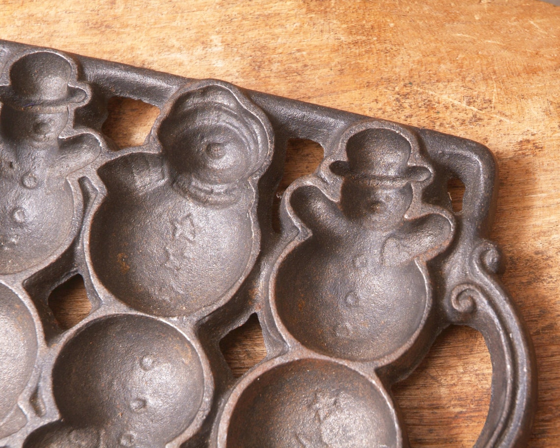 Vintage Cast Iron Baking Mold Snowman Mold Cast Iron Snowman Etsy