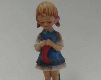 Vintage Music Box,Musical Figurine,Love Story,Knitting,Cat Lovers,Girl with Cat,Keepsake,FREE SHIPPING