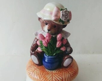 Vintage Ceramic Musical Figurine,Teddy Bear,Plays Memory,Otagiri,Made in Japan,Hand Painted,Keepskae,FREE SHIPPING