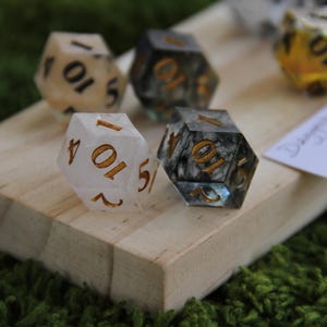 Smoke loop Daggerheart Resin dice set