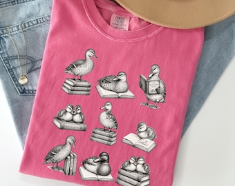 Retro Reading Ducks Shirt, Vintage Cottagecore Book Lover Tee, Comfort Colors Dark Academia Shirt, Bookworm Bibliophile Gift, Library Ducks