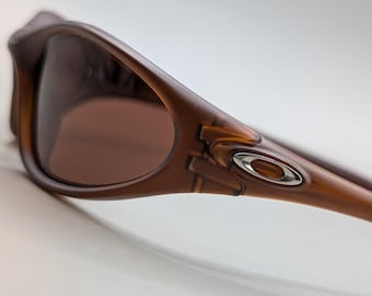 Oakley Minute 1.0 Sunglasses/Brown Wraparound Y2K Style/Retro Sport Eyewear