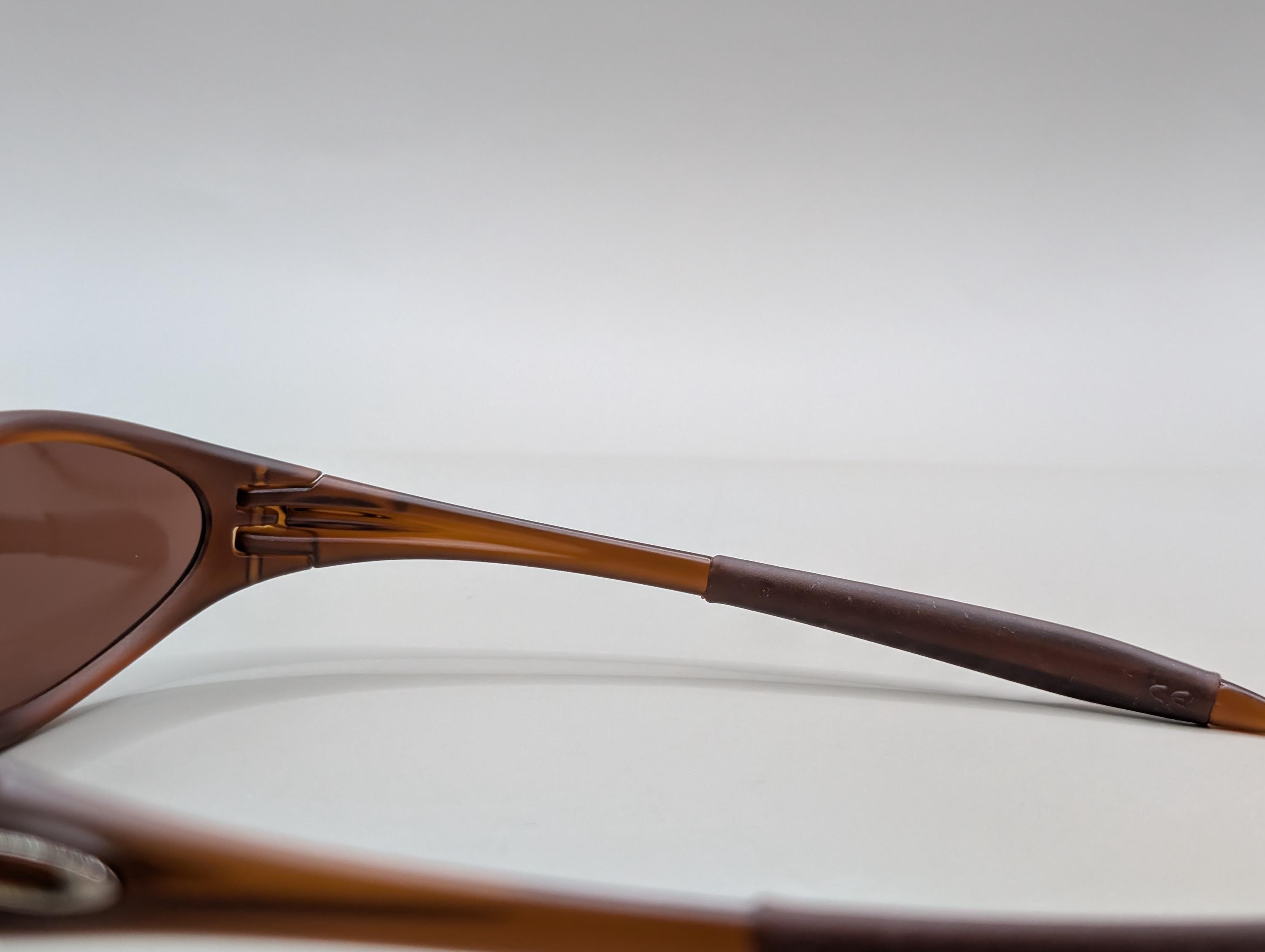 Oakley Minute 1.0 Sunglasses/brown Wraparound Y2K Style/retro