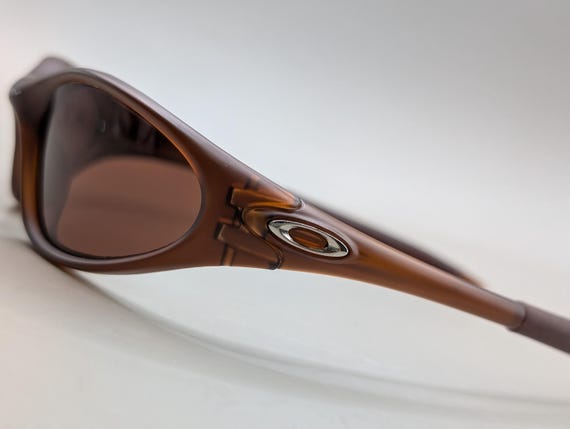 Oakley Minute 1.0 Sunglasses/brown Wraparound Y2K Style/retro