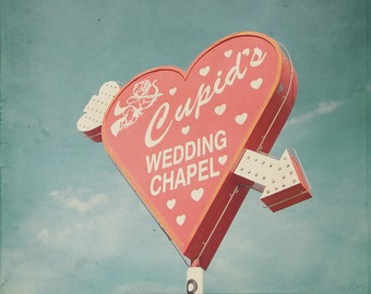 Cupid Wedding Chapel, Cupid's Chapel, Blue And Red, Vegas Wedding Chapel, Vegas Chapels, Wedding Chapel Sign, Las Vegas Photo, Red Heart