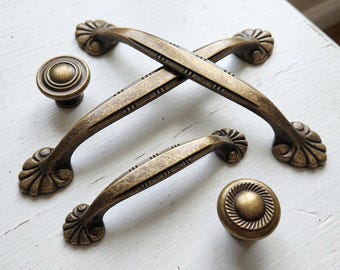 Antique Bronze Cabinet Pull Asian Retro Dresser Knob Zinc Alloy Drawer Handle