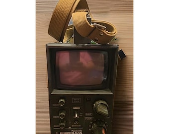 Televisor portátil vintage Panasonic Ranger 505 - Liga e funciona.