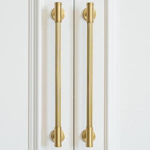 Modern Cabinet Pulls, Fluted Bar Handles, Round Base Satin Brass Pulls, Art Deco Kitchen Pulls, Brushed Brass Handles, Gold Cabinet Hardware