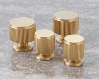 Reeded Solid Brass Cabinet Knobs, Satin Brass Drawer Knobs, Modern Kitchen Cabinet Hardware, Wardrobe Knobs, Dressser Knobs, Desk Knobs