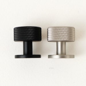 Perillas moleteadas de latón macizo para gabinetes, perillas para cajones de níquel satinado, perillas de cocina negras mate, herrajes industriales modernos para gabinetes.