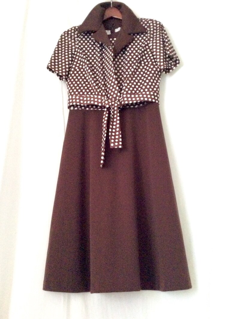 Conjunto de dos piezas de vestido de los años 60 y 70 con lunares marrones y blancos, talla mediana imagen 3