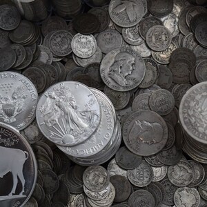 US Silver Coin Collection: Morgan Dollar, Liberty Half, Barber Quarter, Mercury Dime image 4