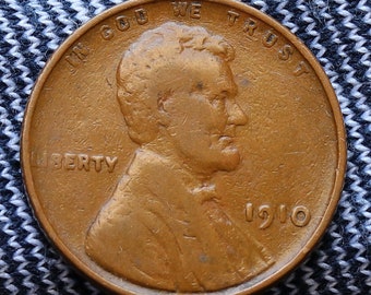 US 1910 Wheat Cent good condition hard to find