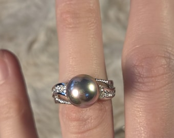 Nachahmung Tahitiperle mit Diamanten und Silberband