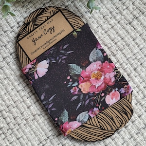 Yarn Cake Cozy, Skein Holder, Yarn Sleeve, Black Floral Yarn Bowl, Gift for Knitter / Crocheter, Yarn Ball Holder, Skein Coat, Skein Cozy