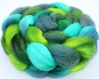 Hand Dyed BFL - Blue Faced Leicester Spinning Fibre / Felting Fiber Top (Roving) - Approx. 4oz. - Adventurous