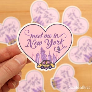 Adesivo de coração "Meet Me in New York" - Adesivo de vinil de 3" - Lembrança de Nova York, pombo, marco do World Trade Center, Empire State, Chrysler, Estátua da Liberdade