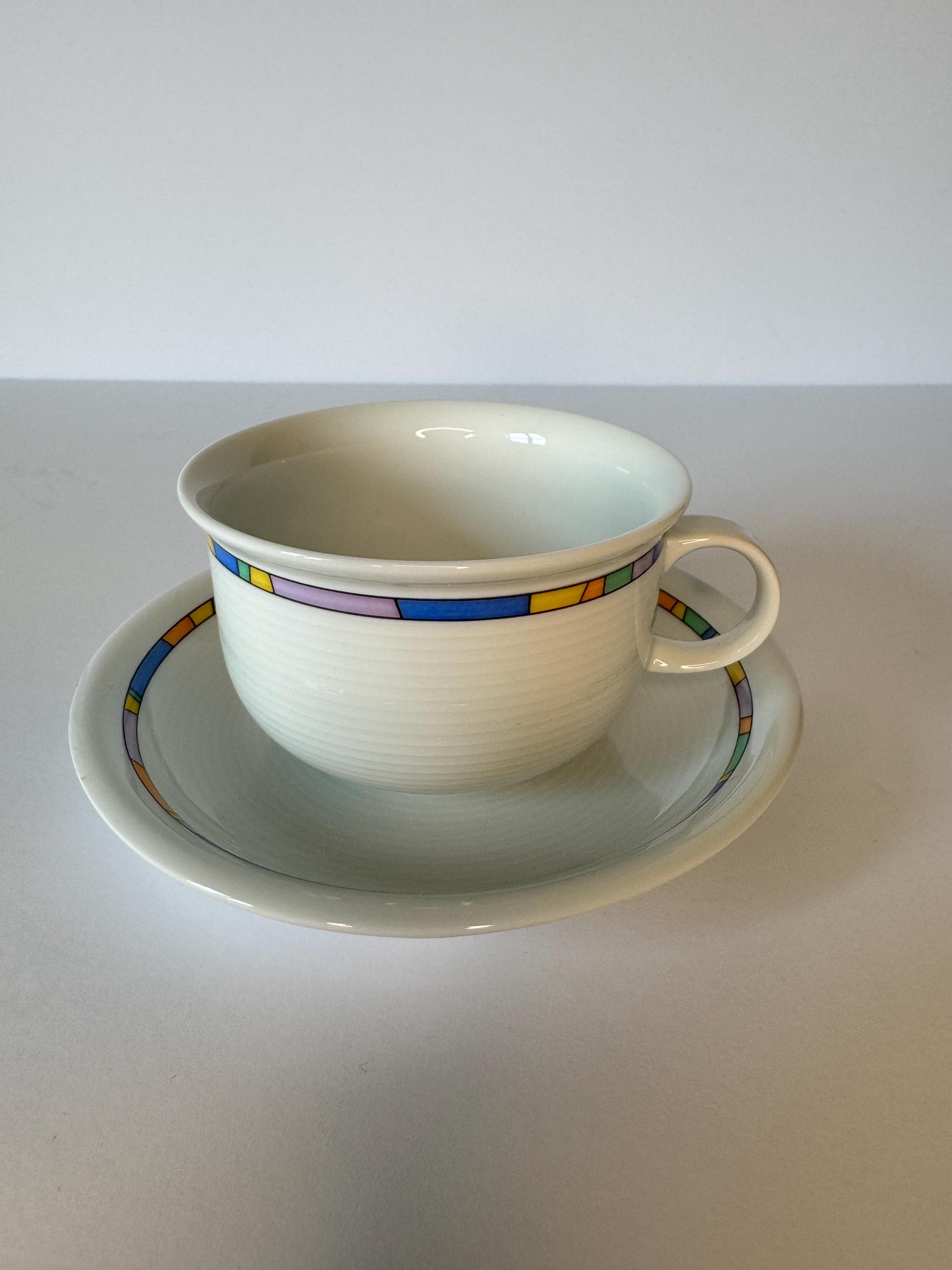 Thomas Trend White